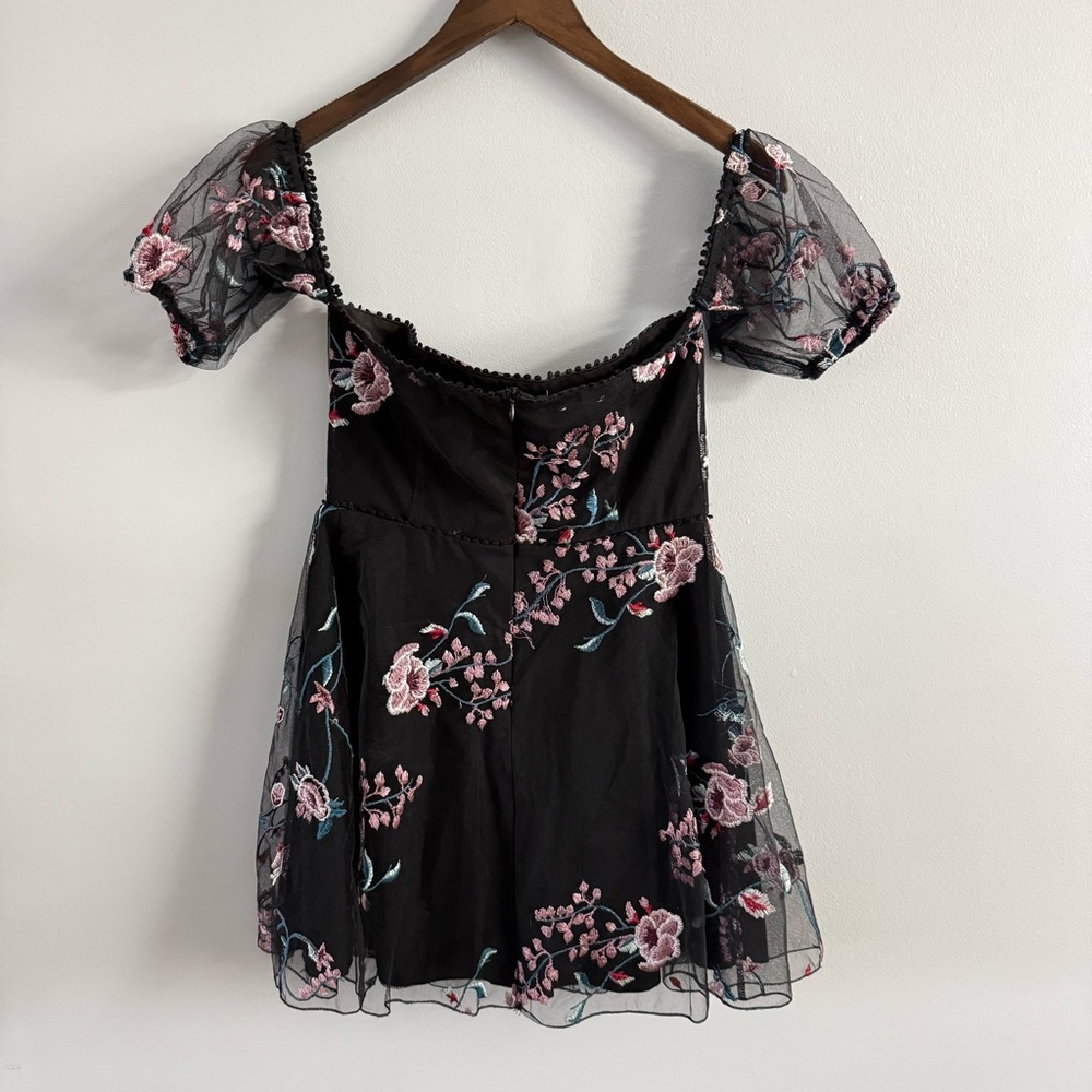 Showpo Women’s NWT Honey Black & Pink Floral Embroidered Over-The-Shoulder Dress - Picture 8 of 11